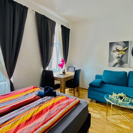 شقة Deluxe Studio In Josefstaedter Strasse Area فيينا المظهر الخارجي الصورة