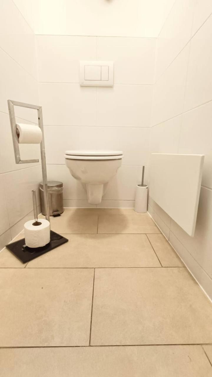 شقة Deluxe Studio In Josefstaedter Strasse Area فيينا المظهر الخارجي الصورة